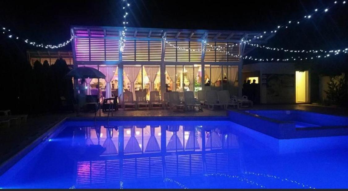Pensiunea Sara Focşani Exterior foto