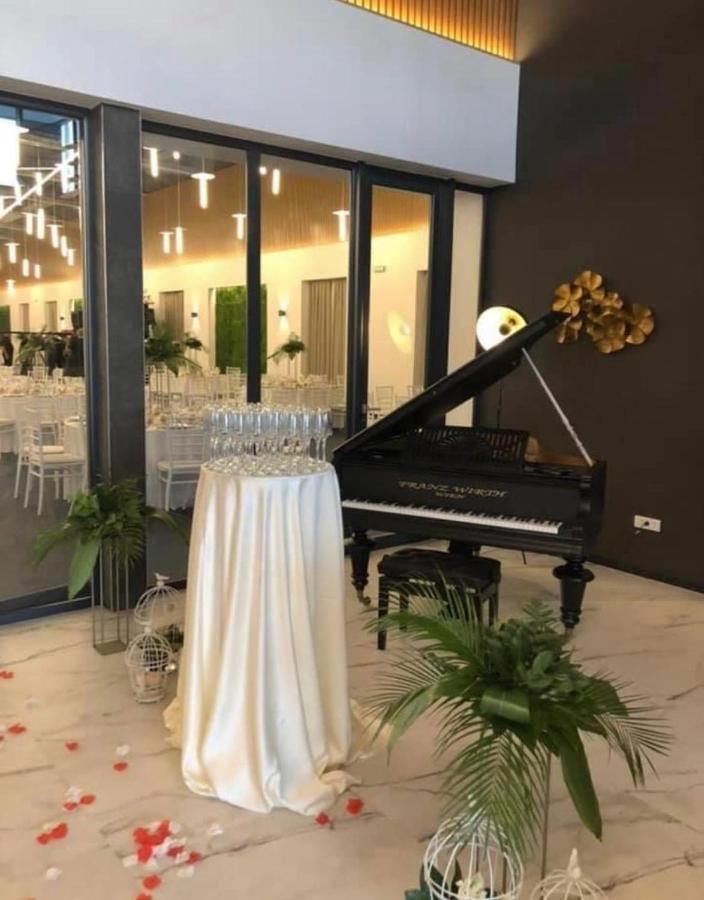 Pensiunea Sara Focşani Exterior foto