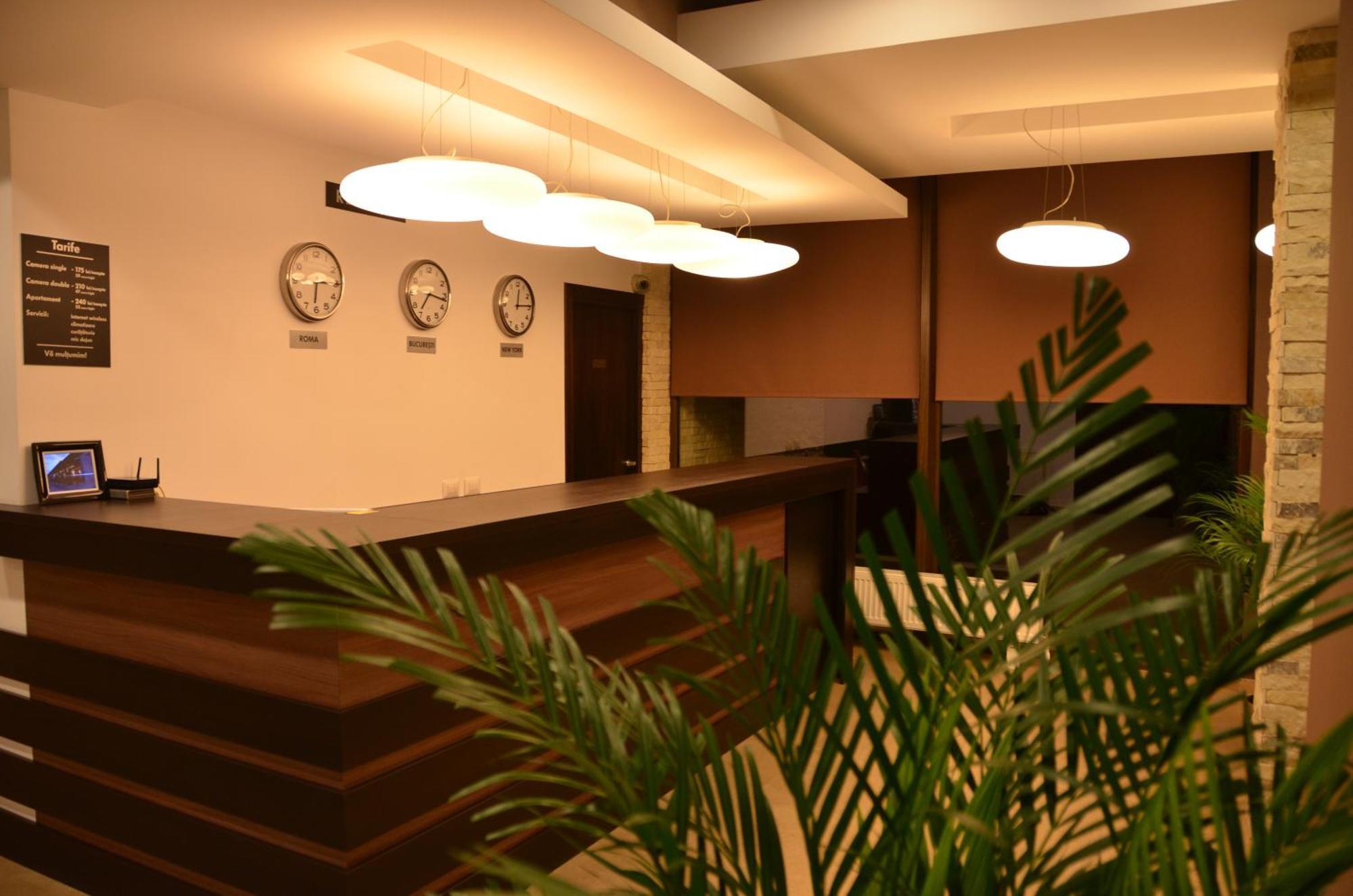 Pensiunea Sara Focşani Exterior foto